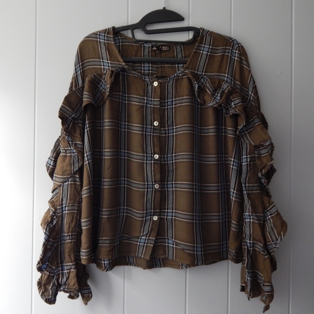 Tinsel Town / Plaid ruffle button-down